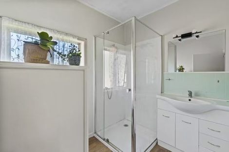 Photo of property in 4 Alloway Street, Westgate, Auckland, 0614