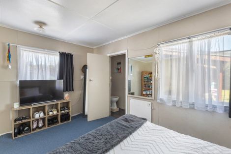 Photo of property in 9 Parris Street, Waitara, 4320