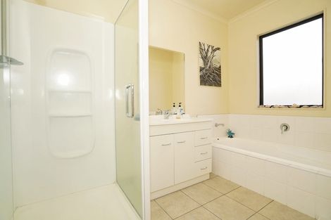 Photo of property in 4 Alanbrooke Place, Beerescourt, Hamilton, 3200