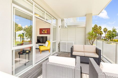 Photo of property in 16 Parkside Drive, Orewa, 0931