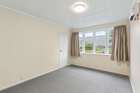 Photo of property in 1/15 Otakau Road, Milford, Auckland, 0620