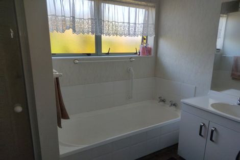 Photo of property in 18a Emmett Street, Greerton, Tauranga, 3112