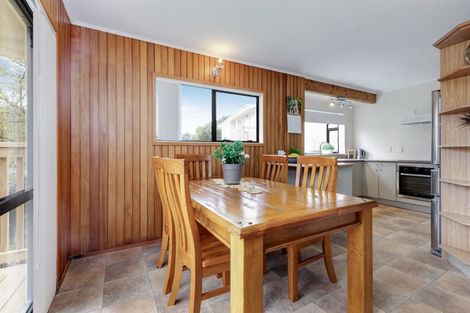 Photo of property in 2/9 Choice Avenue, Henderson, Auckland, 0612