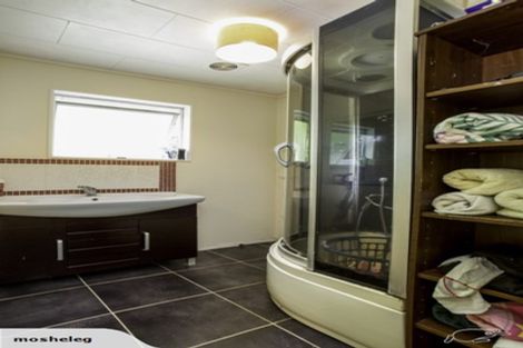 Photo of property in 24 Glenfinn Place, Massey, Auckland, 0614