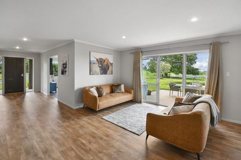 Photo of property in 260 Urquhart Road, Karaka, Papakura, 2580