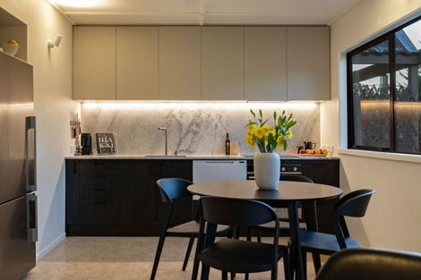 Photo of property in 556b Peninsula Road, Kelvin Heights, Queenstown, 9300