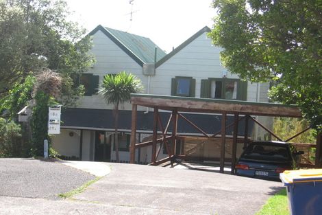 Photo of property in 2/15 Titiwai Place, Birkenhead, Auckland, 0626