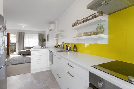 Photo of property in 1/7a Mountain Road, Mount Wellington, Auckland, 1072