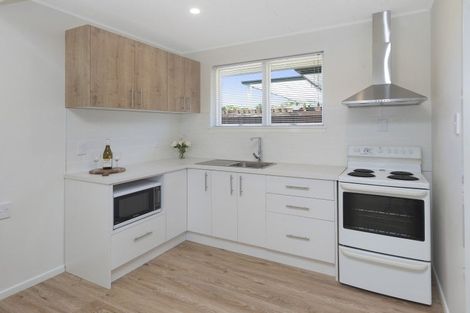 Photo of property in 2/11 Heathcote Street, Woolston, Christchurch, 8023