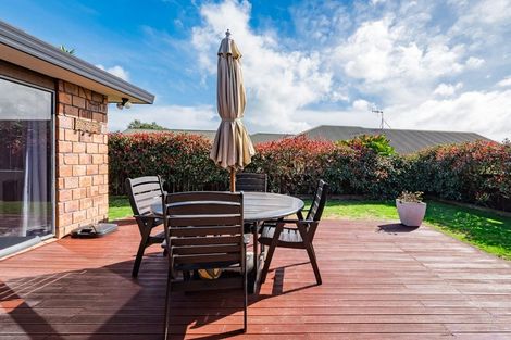 Photo of property in 8 Rifleman Lane, Paraparaumu Beach, Paraparaumu, 5032