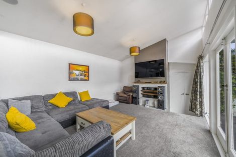 Photo of property in 182 Main North Road, Redwood, Christchurch, 8051