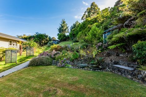 Photo of property in 43 Moores Valley Road, Wainuiomata, Lower Hutt, 5014