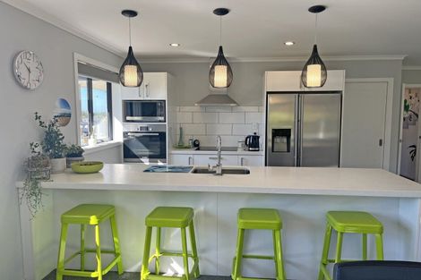 Photo of property in 15 Dove Place, Holmes Hill, Oamaru, 9401