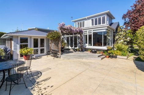 Photo of property in 54 Hamilton Avenue, Ilam, Christchurch, 8041