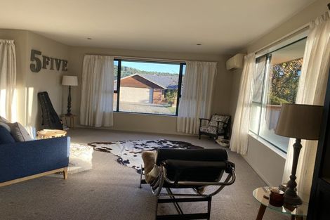 Photo of property in 16 Admiralty Place, Waikawa, Picton, 7220