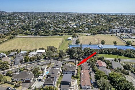 Photo of property in 26 Glencoe Road, Browns Bay, Auckland, 0630