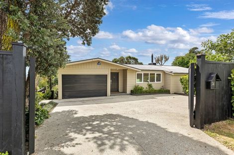 Photo of property in 74 Bleakhouse Road, Howick, Auckland, 2014