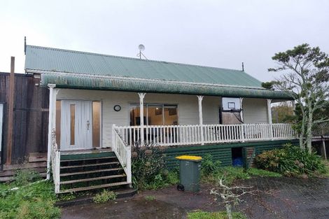 Photo of property in 27 Parrs Road, Hurworth, New Plymouth, 4371
