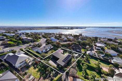 Photo of property in 45 Major Hornbrook Road, Mount Pleasant, Christchurch, 8081