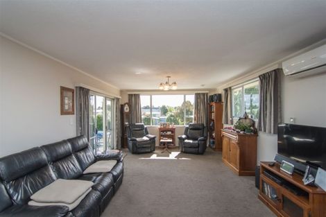 Photo of property in 27 Saint Leonards Road, Temuka, 7920