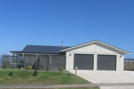 Photo of property in 125 Centennial Drive, Whitianga, 3510