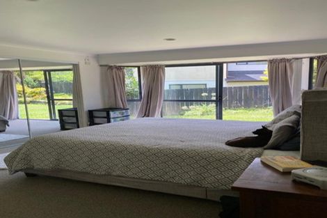 Photo of property in 6 Red Oak Place, Schnapper Rock, Auckland, 0632