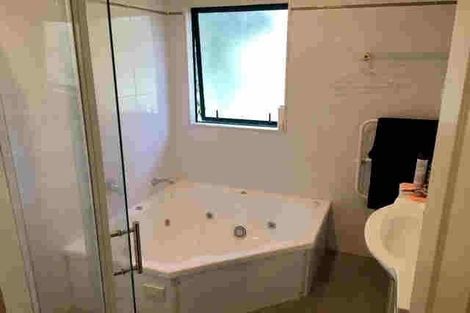 Photo of property in 24a Croydon Road, New Lynn, Auckland, 0600