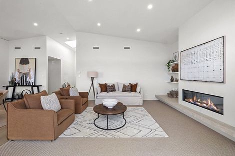 Photo of property in 63c Mangorei Road, Strandon, New Plymouth, 4312