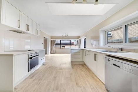 Photo of property in 16 Esperanto Road, Papatoetoe, Auckland, 2025