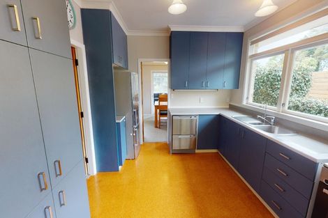 Photo of property in 19 Surrey Crescent, Hokowhitu, Palmerston North, 4410
