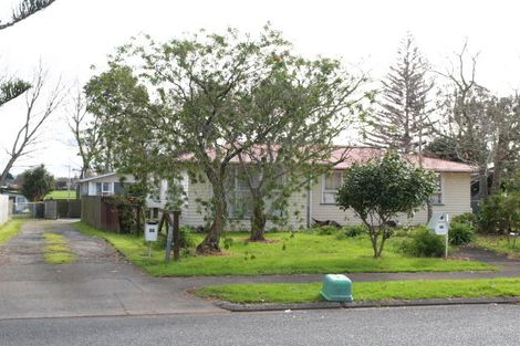 Photo of property in 28 Cramond Drive, Mangere East, Auckland, 2024