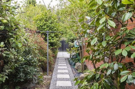 Photo of property in 2/443 Avonhead Road, Avonhead, Christchurch, 8042