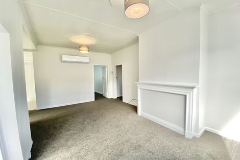 Photo of property in 18 Tamar Street, Island Bay, Wellington, 6023
