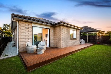 Photo of property in 79 Nobilo Road, Kumeu, 0810