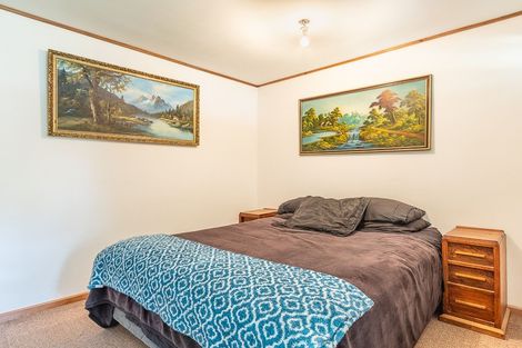 Photo of property in 27 Puriri Road, Waikanae, 5036