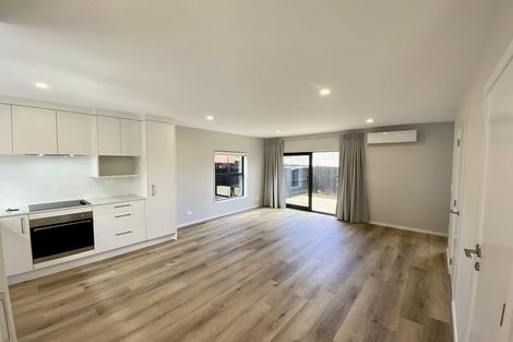 Photo of property in 12/15 Sunhill Road, Sunnyvale, Auckland, 0612