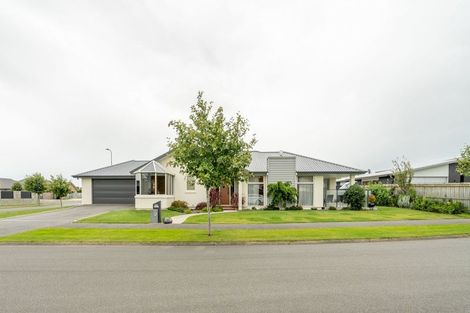 Photo of property in 45 Northside Drive, Waikuku, Rangiora, 7473