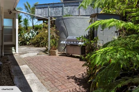 Photo of property in 8 Pine Road, Ngunguru, Whangarei, 0173