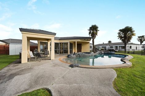 Photo of property in 14 Sudbury Court, Rototuna North, Hamilton, 3210