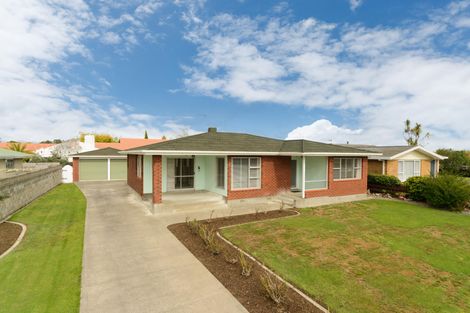 Photo of property in 21 Pencarrow Street, Highbury, Palmerston North, 4412