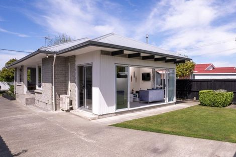 Photo of property in 35 Dunster Street, Burnside, Christchurch, 8053