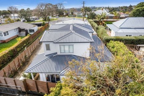 Photo of property in 116c Birkdale Road, Birkdale, Auckland, 0626