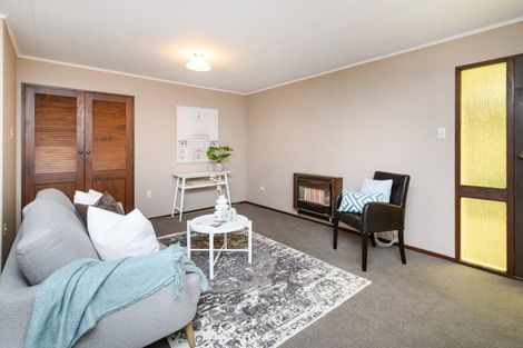 Photo of property in 1/29 Redwood Grove, Hokowhitu, Palmerston North, 4410