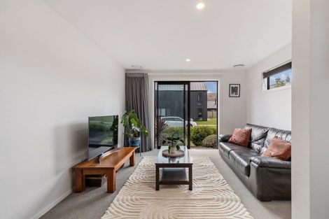 Photo of property in 66 Jack Hanley Drive, Jacks Point, Queenstown, 9371