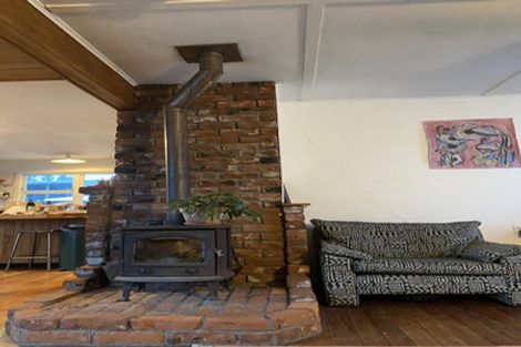 Photo of property in 8 Donnelly Street, Oakura, 4314