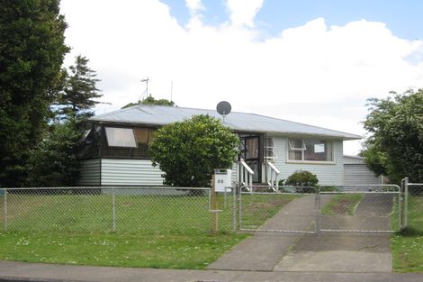 Photo of property in 25 Jupiter Street, Rosehill, Papakura, 2113