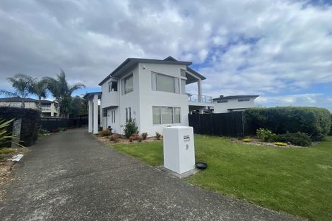 Photo of property in 9 Armstrong Farm Drive, East Tamaki Heights, Auckland, 2016