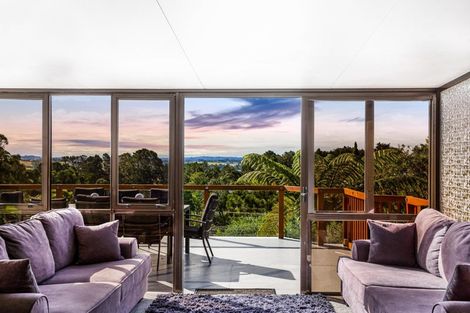 Photo of property in 470 Don Buck Road, Massey, Auckland, 0614