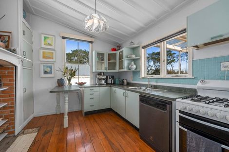 Photo of property in 1/59 Rawene Road, Birkenhead, Auckland, 0626