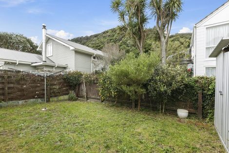 Photo of property in 379 Muritai Road, Eastbourne, Lower Hutt, 5013